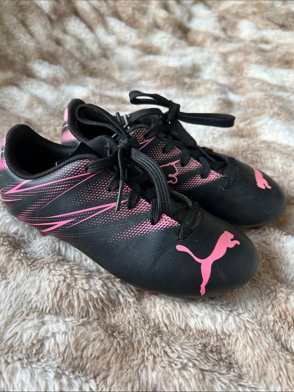 Girls Pink & Black Puma Soccer Cleats Size 13 US